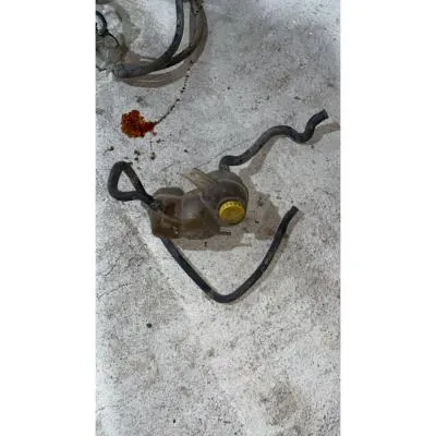 Opel Astra F G H J Çıkma Yedek Su Deposu Genleşme Tankı GM Kapaklı 