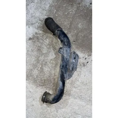 Opel Astra F G Vectra B  Gaz Kelebek Borusu GM 2532639