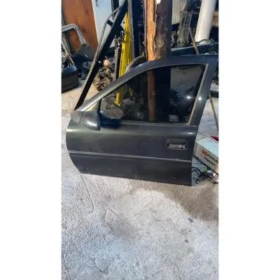 Opel vectra B Çıkma Sol Ön kapı Yeşil Renk 