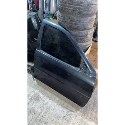 Opel Vectra B Çıkma Sağ Ön kapı Yeşil Renk 