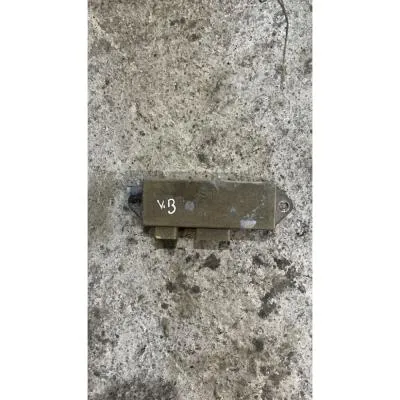 Opel Vectra B Anten Sinyal Güçlendirici GM 90462593