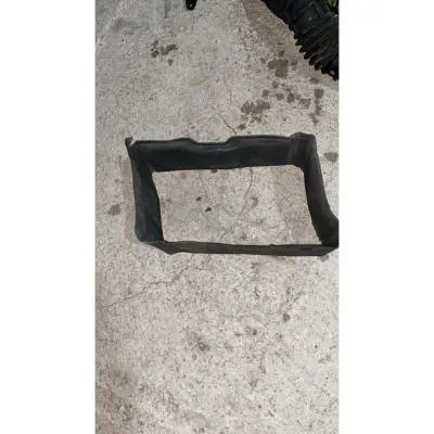 Chevrolet Captiva Akü Kenar Kılıfı GM 