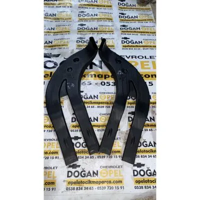 Opel Astra j Koltuk Altı Klima Boruları 