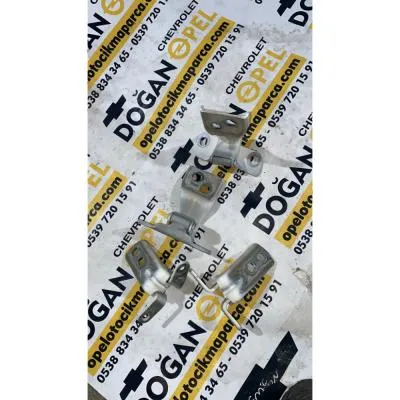 Opel Astra J Kapı Menteşeleri GM Sağ-Sol Ön-Arka 