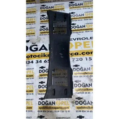 Opel Astra F G H J Bagaj Eşik Kaplama Bakaliti GM 