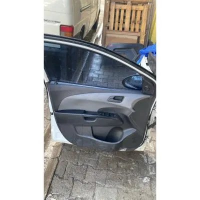 Chevrolet Aveo Çıkma Orijinal Kapı Döşemeleri GM 