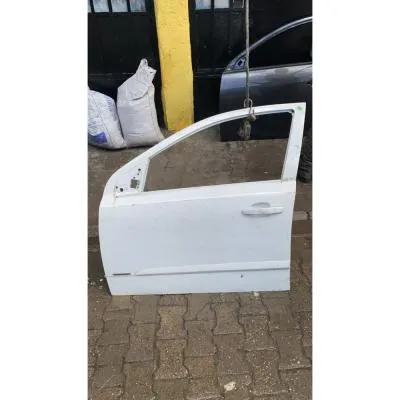 Opel Astra H Çıkma Sol Ön Kapı Beyaz Renk Orijinal GM