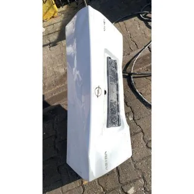 Opel Astra G 1998-2008 Sedan Çıkma Bagaj Kapağı Beyaz Renk Az Hasarlı