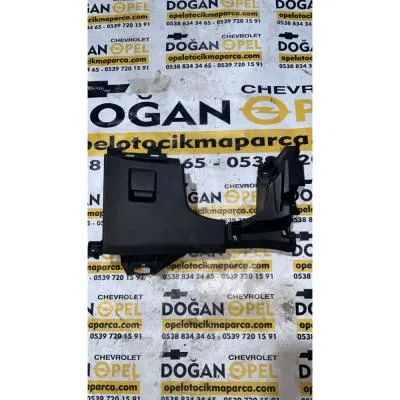 Opel Astra J Sol Torpido Gözü Diz Kaplama Bakaliti GM