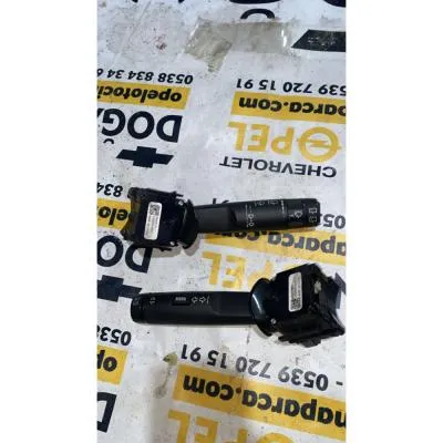 Opel Astra J Meriva B Zafira C İnsignia Mokka Sinyal  Silecek Kolu GM 20941131- 20941129