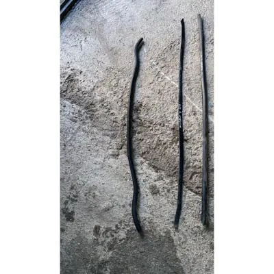 Opel Astra J Çıkma Kaput Arka Fitili (Silecek Izgara Üstü) GM 