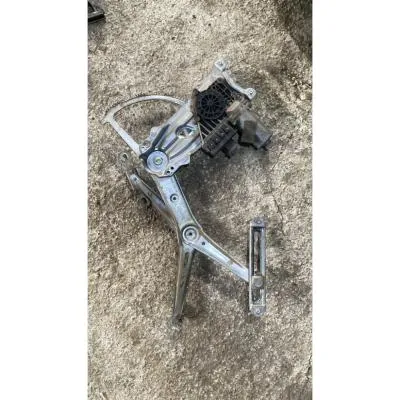 Opel Astra G Çıkma Sol Ön Cam Krikosu Cam Mekanizması GM 