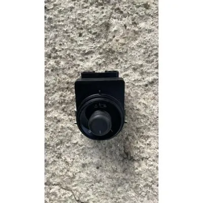 Opel Astra J, İnsignia Mokka Katlanır Ayna İçin Ayna Ayar Düğmesi GM 13271833.
