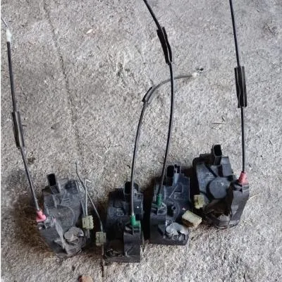 Opel Astra H Çıkma Orijinal Kapı Kilidi Ön Arka Sağ Sol GM 