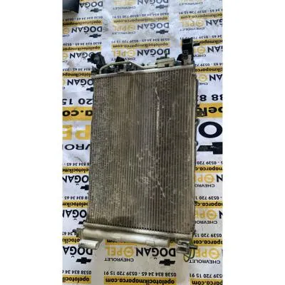 Chevrolet Yeni Aveo T300 Çıkma Orijinal Benzinli Radyatör Fan Seti Komple GM 