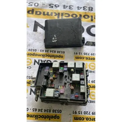 Chevrolet Yeni Aveo T300 Çıkma Orijinal Sigorta Kutusu (Tablası) Komple GM 95462803 AU5