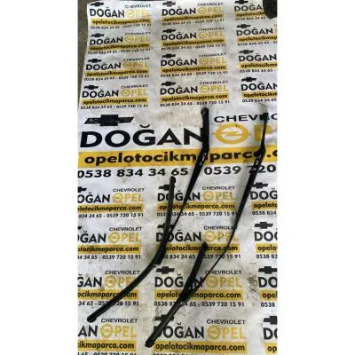 Chevrolet Yeni Aveo T300 Çıkma Orijinal Ön Silecek Kolu Sağ-Sol GM 95910187