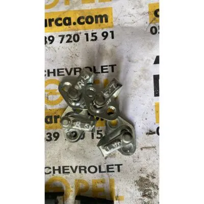 Chevrolet Yeni Aveo T300 Çıkma Orijinal Kapı Kilit Karşılığı GM 