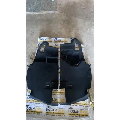 OPEL İNSİGNİA BAGAJ YAN DUVAR KAPLAMALARI GM