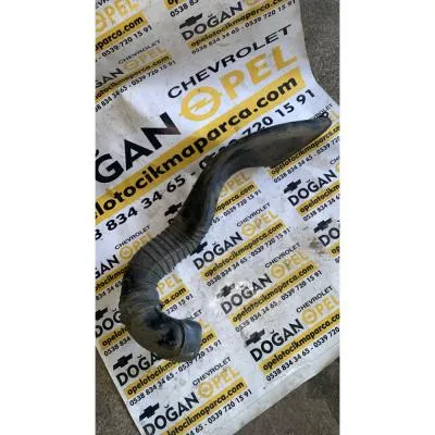 Opel İnsignia A Çıkma Orijinal hava Filtre Uç Panel Borusu GM 23445320