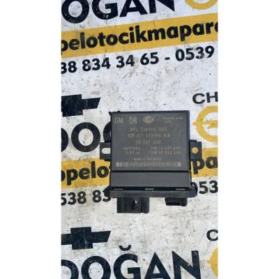 Opel İnsignia A Adaptif Xenon Far Kontrol Modülü GM 39021439