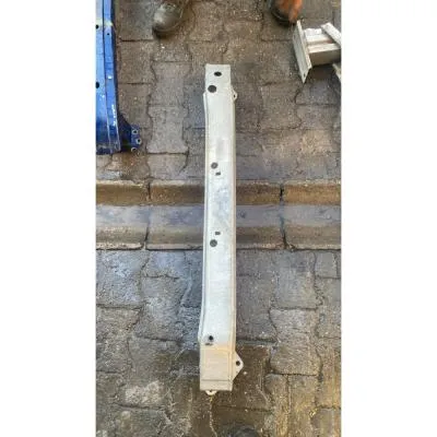 Opel Astra K Çıkma Arka Tampon Demiri GM 