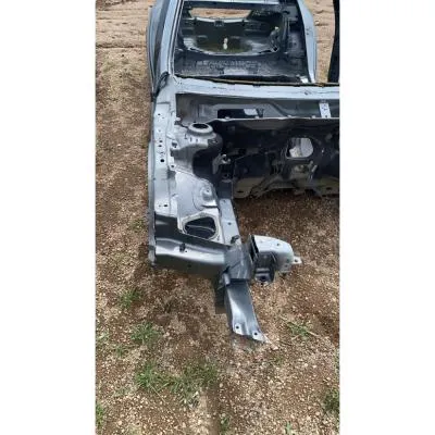 Opel İnsignia A 2009-2018 Sağ Sol Ön Şase Podye Kesme Çeyrek Gri Renk Şase Uç Demiri 