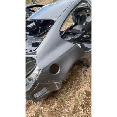 Opel İnsignia A 2009-2018  Sağ Arka Çamurluk Sacı Kesme Arka Çeyrek Bagaj 