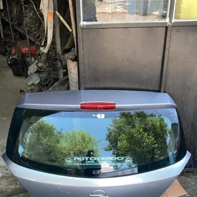 Opel Astra H Corsa D 3. stop Lambası 