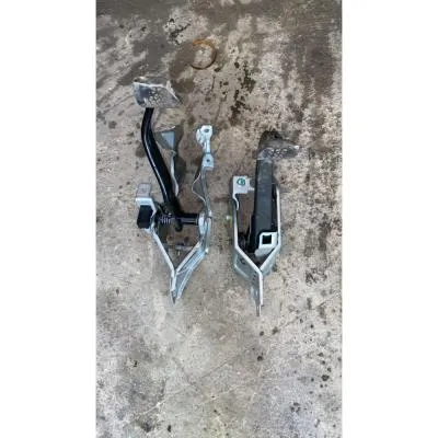 Opel Astra G h j Fren Debriyaj Pedalı Orijinal GM  GM Orjinal