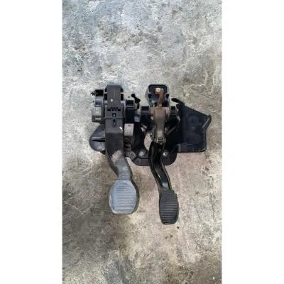 Opel Corsa D Fren Debriyaj Pedal Takımı GM  GM Orjinal