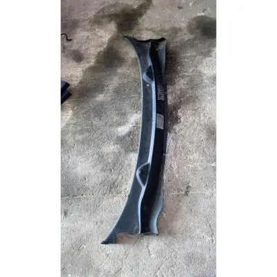 Opel Corsa D Silecek Alt Izgarası GM (Cam Önü Izgarası) GM Orjinal