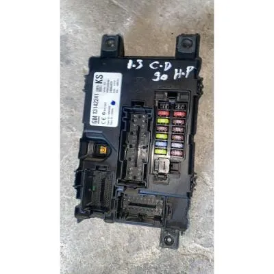 Opel Corsa D İç Sigorta Kutusu BCM Beyni 13142241 kS GM Orjinal