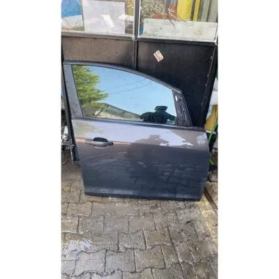 Opel Astra J Füme Renk Sağ Ön Arka Kapı Hatasız Dolu  GM Orjinal